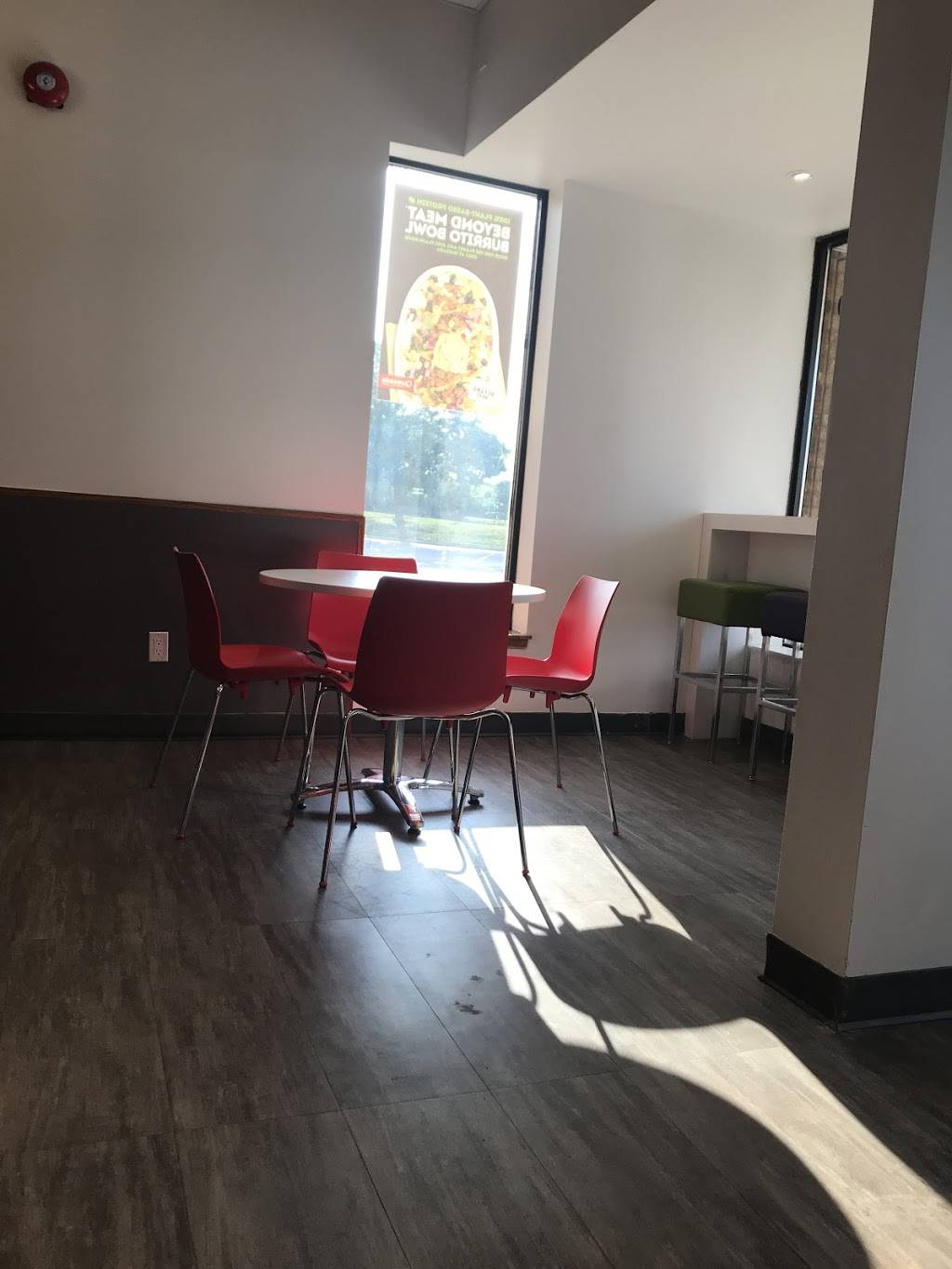 Quesada Burritos & Tacos | restaurant | 4490 Fairview St, Burlington, ON L7L 5P9, Canada | 9053335006 OR +1 905-333-5006