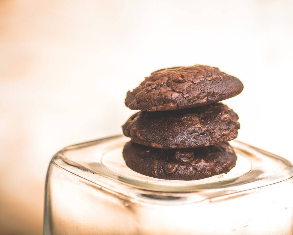 Delightful Tastes Cakes 100% Nut Free Bakery | bakery | 2179 Ogilvie Rd, Gloucester, ON K1J 8Y7, Canada | 6136950686 OR +1 613-695-0686