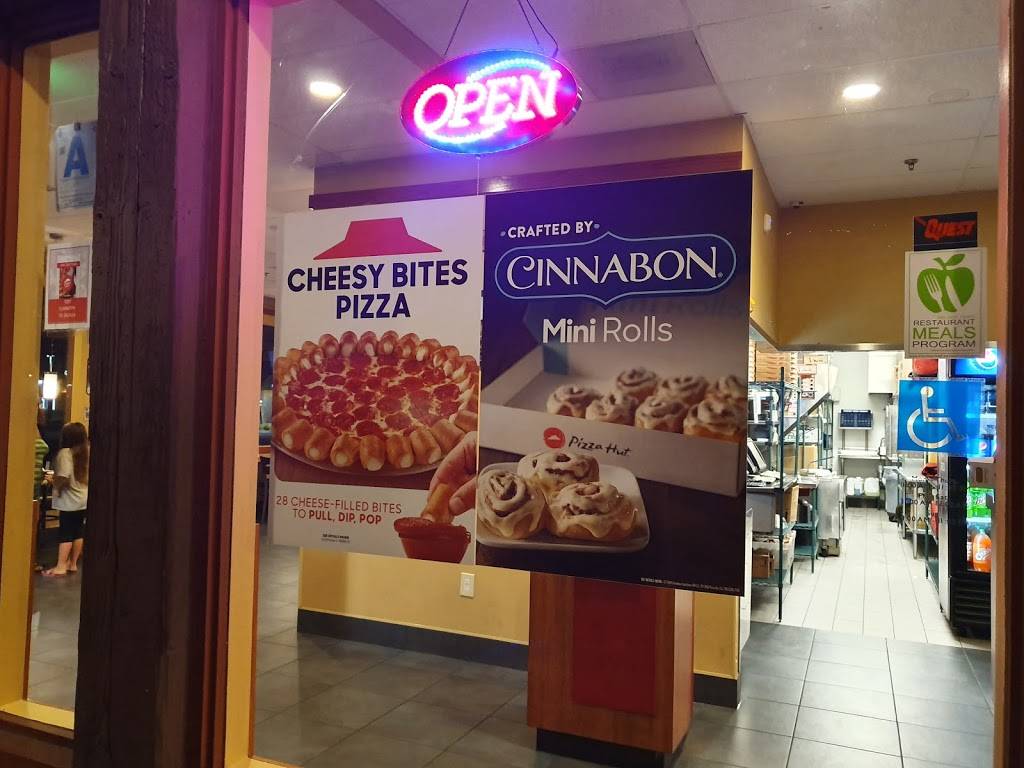 Pizza Hut | meal takeaway | 1528 Sweetwater Rd Suite E&F, National City, CA 91950, USA | 6194748894 OR +1 619-474-8894