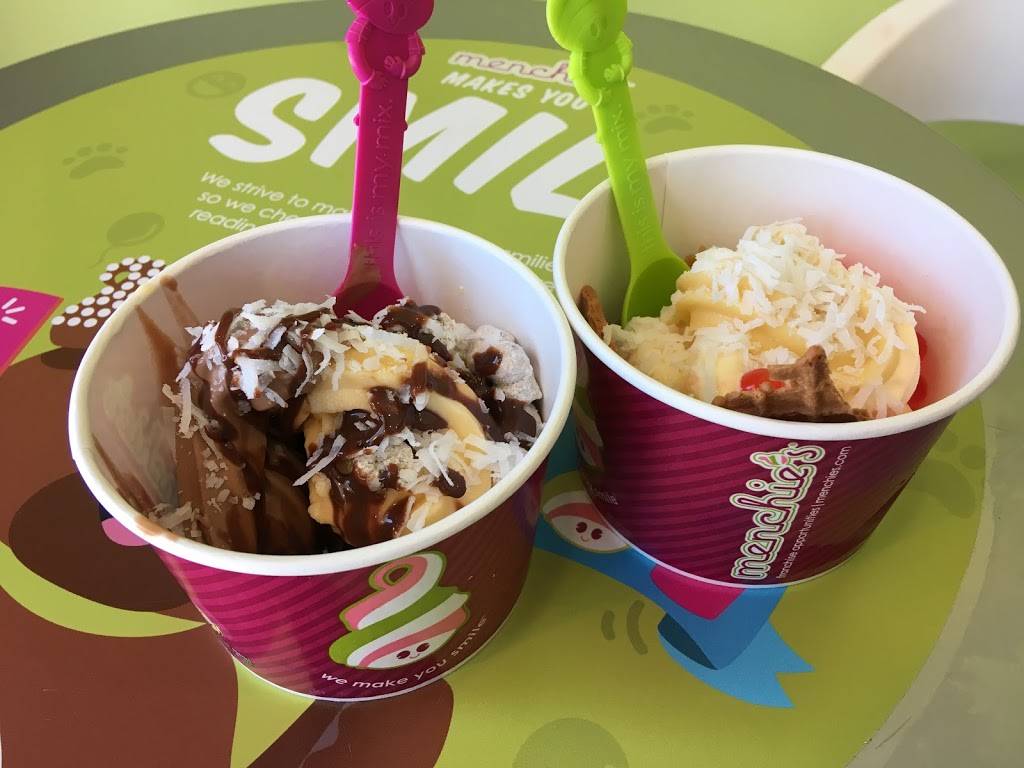 Menchies Frozen Yogurt | bakery | 14814 Pines Blvd, Pembroke Pines, FL 33027, USA | 9544474007 OR +1 954-447-4007
