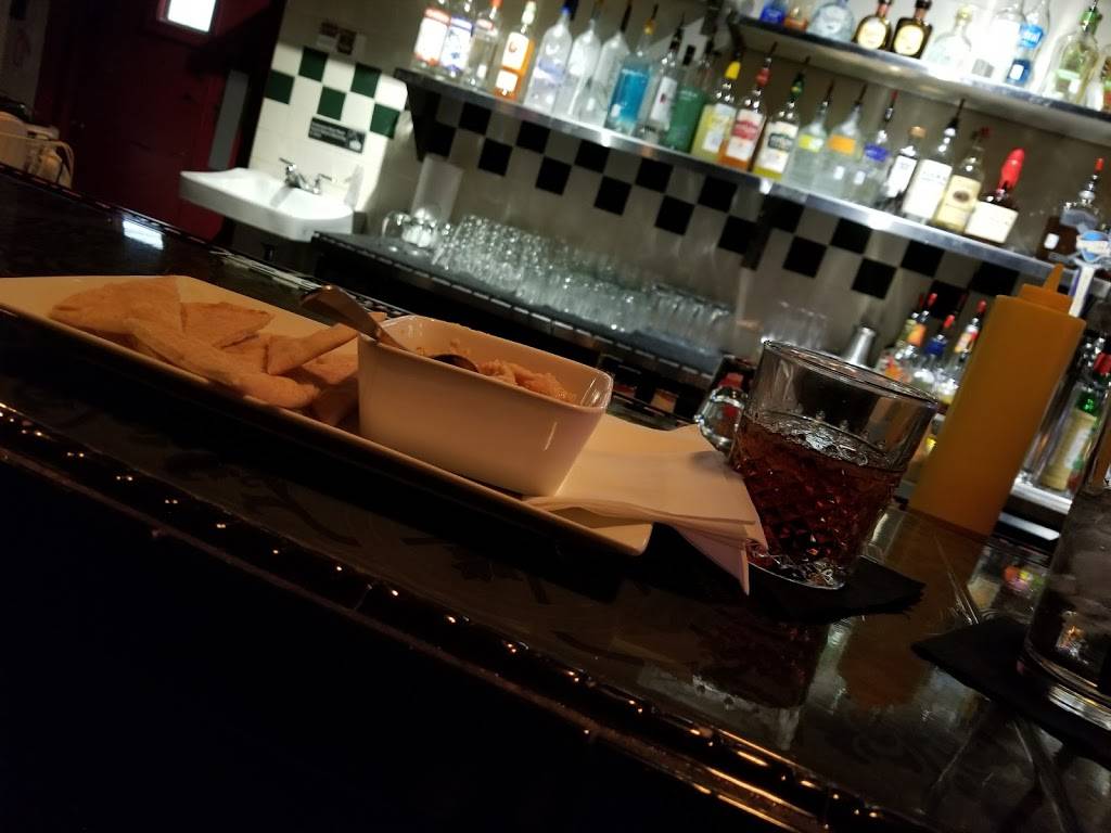 Windmill Lounge | restaurant | 5320 Maple Ave, Dallas, TX 75235, USA | 2146138384 OR +1 214-613-8384