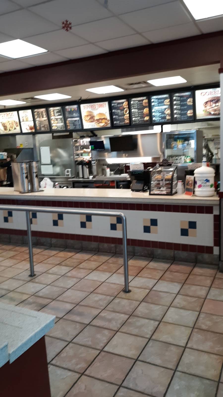 Arbys | restaurant | 140 Foxridge Ln, Winchester, VA 22603, USA | 5406679121 OR +1 540-667-9121