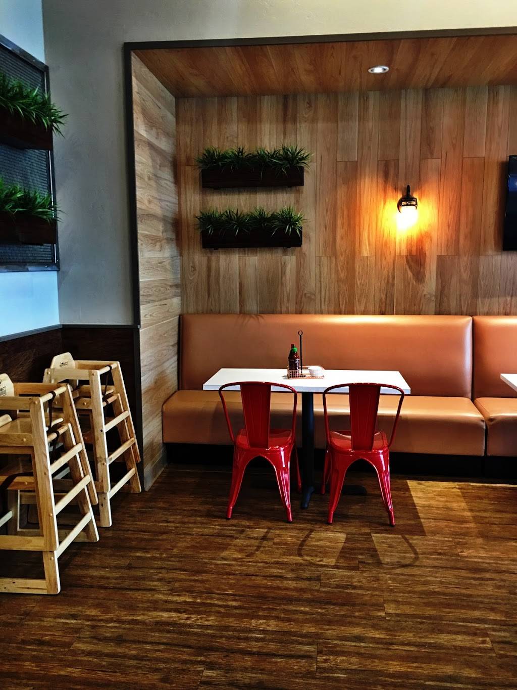 Wich Pho | restaurant | 1781 Garth Brooks Blvd, Yukon, OK 73099, USA | 4055776432 OR +1 405-577-6432