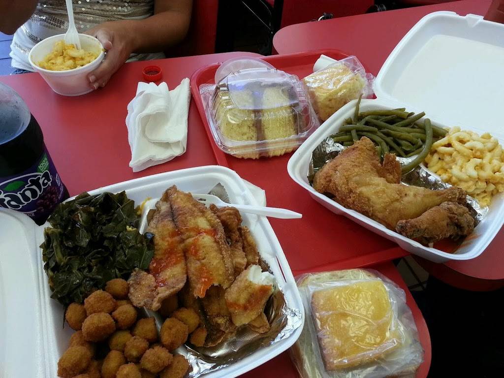 L & G Southern Soul Food | restaurant | 317 S Dupont Hwy, New Castle, DE 19720, USA | 3023227774 OR +1 302-322-7774