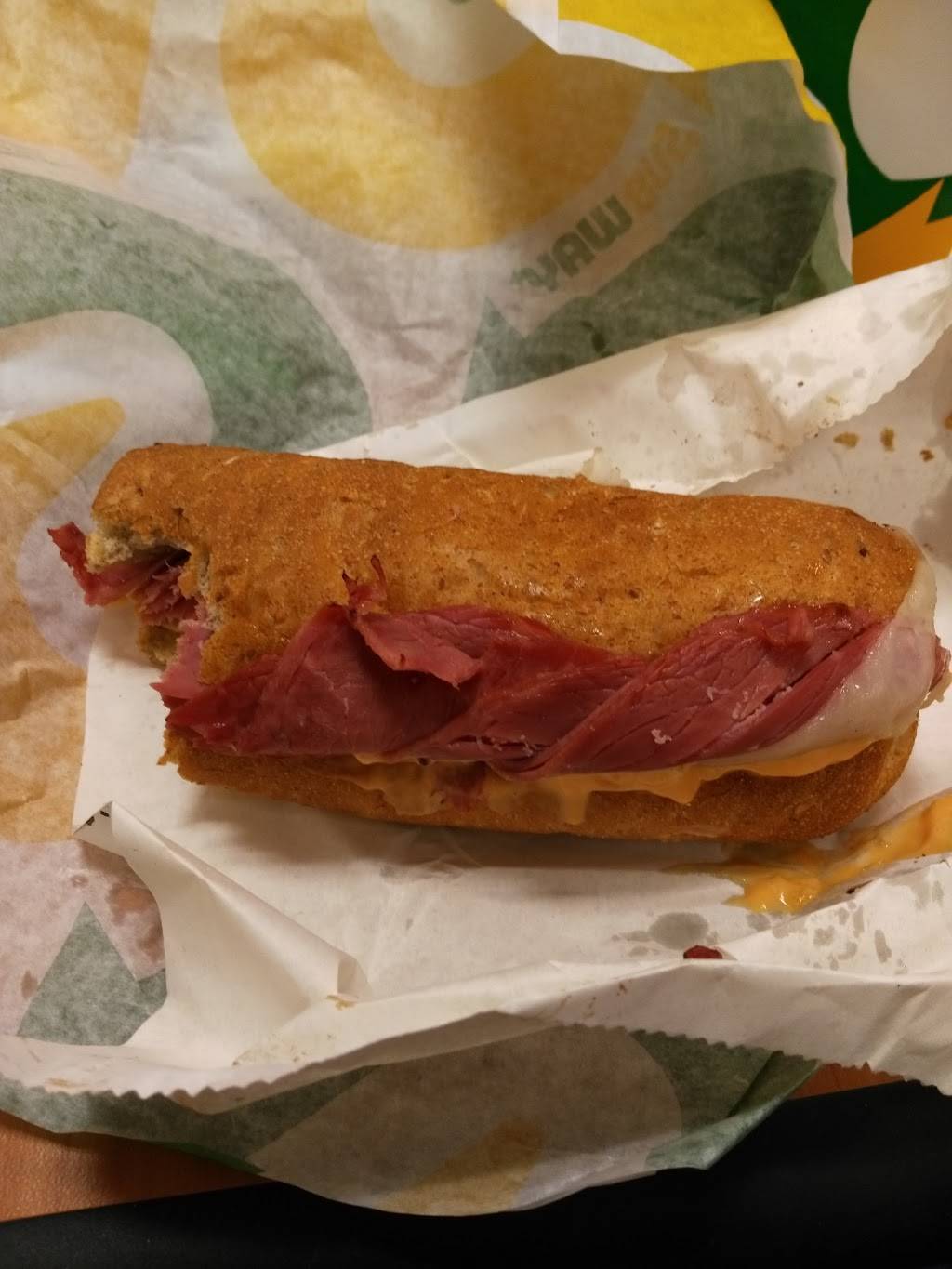 Subway | restaurant | 6424 W St Joseph St, Lansing, MI 48917, USA | 5173231806 OR +1 517-323-1806