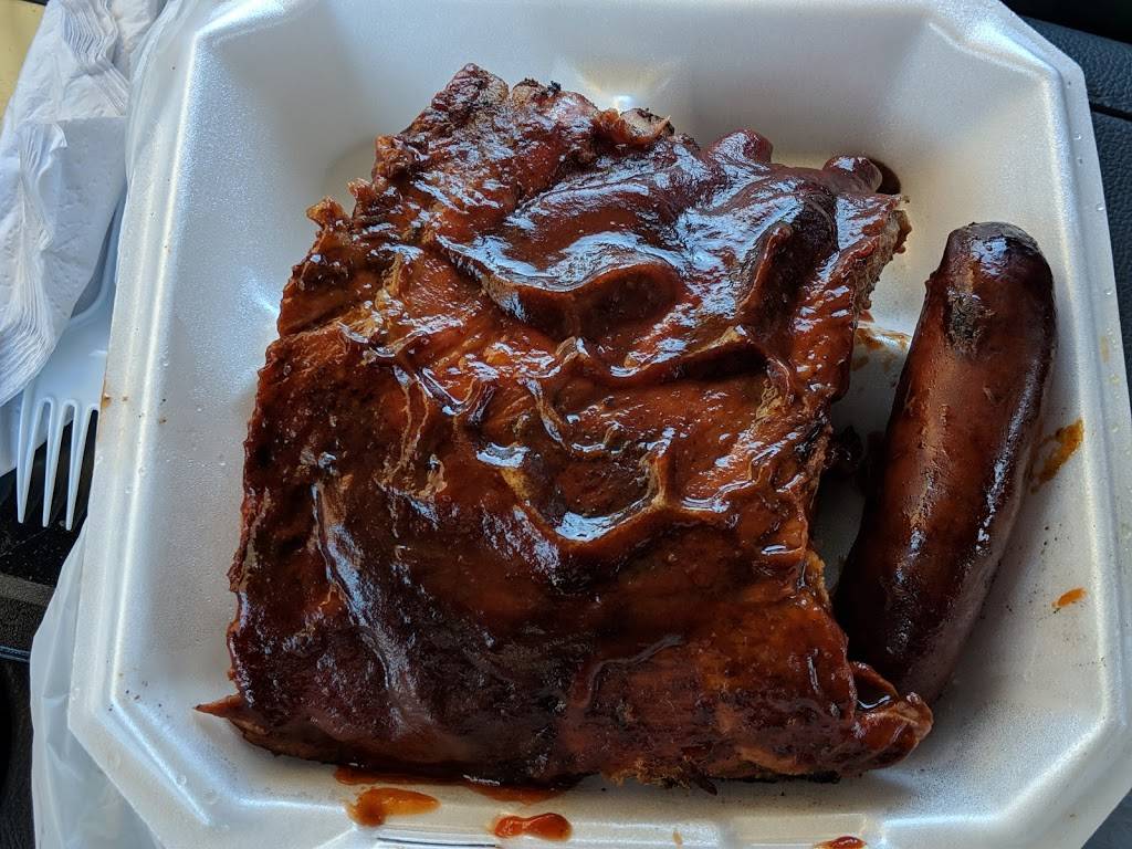 Sams Carry Out BBQ | restaurant | 414 E Hill Ave, Valdosta, GA 31601, USA | 2292470769 OR +1 229-247-0769