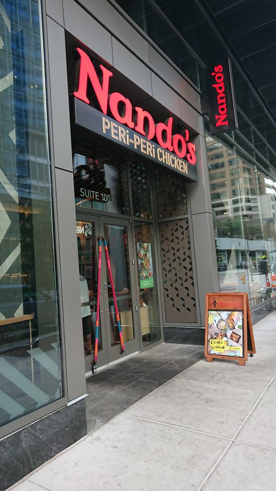 Nandos PERi-PERi | restaurant | 1800 N Lynn St #100, Arlington, VA 22209, USA | 5712007909 OR +1 571-200-7909
