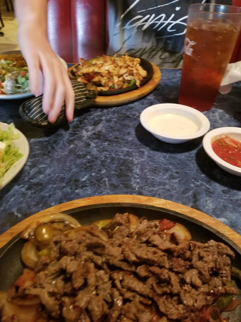 El Rey Mexican Restaurant | restaurant | 212 Stanford Rd, Lincolnton, NC 28092, USA | 7042403625 OR +1 704-240-3625