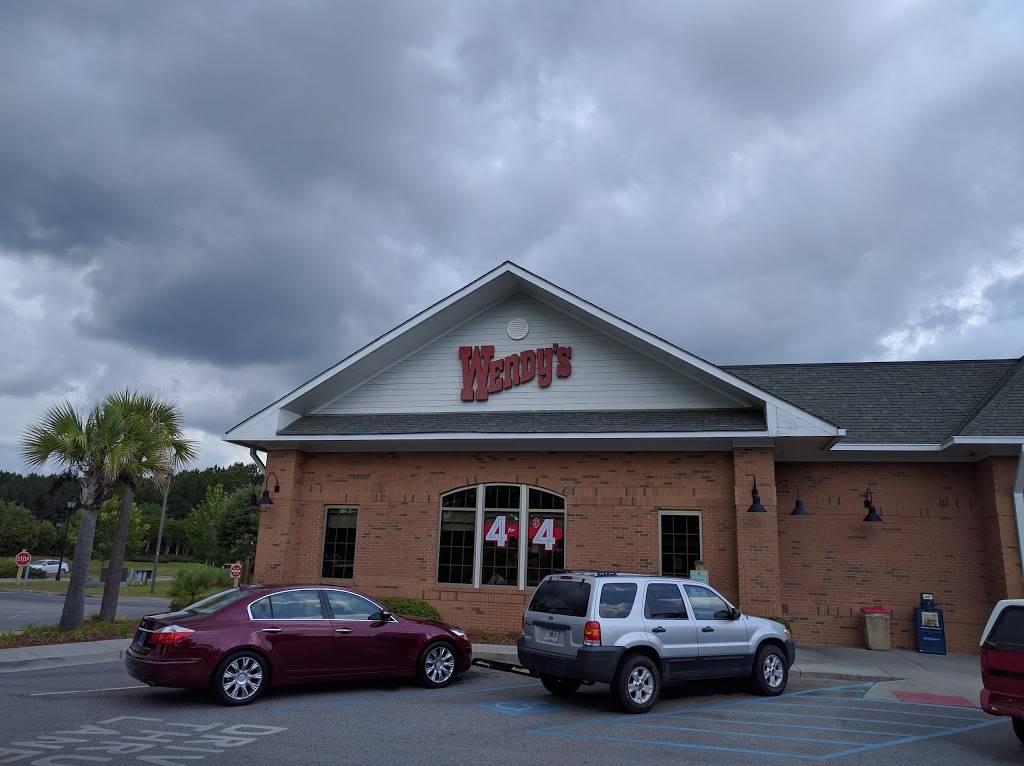 Wendys | restaurant | 102 Palmer Grace Dr W, Okatie, SC 29909, USA | 8437057307 OR +1 843-705-7307