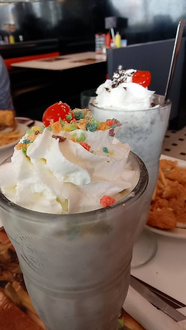 Steak n Shake | restaurant | 8157 E 96th St, Indianapolis, IN 46256, USA | 3178425963 OR +1 317-842-5963