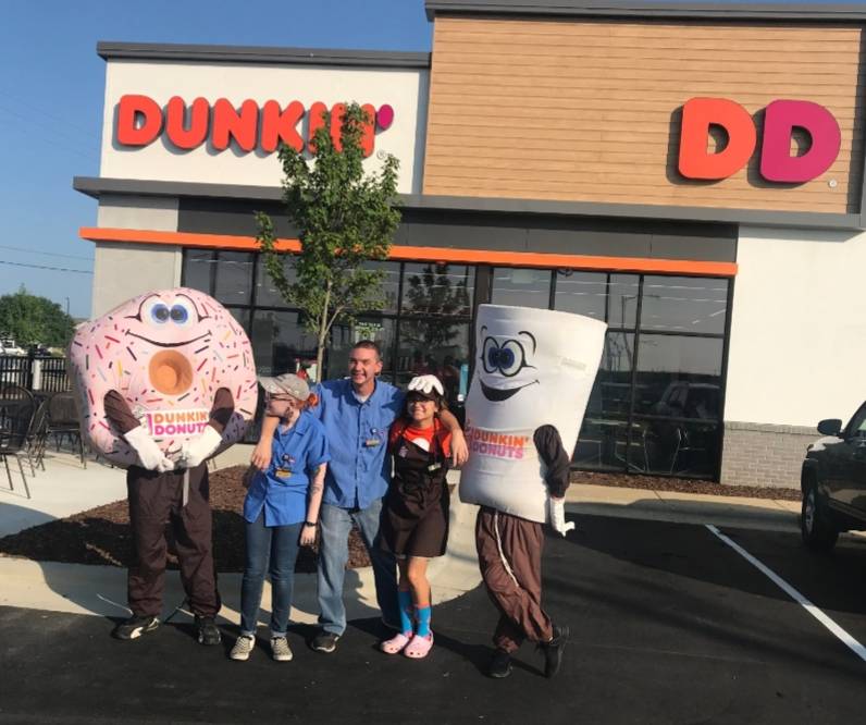 Dunkin | bakery | 3500 Bragg Blvd, Fayetteville, NC 28303, USA | 9102529620 OR +1 910-252-9620