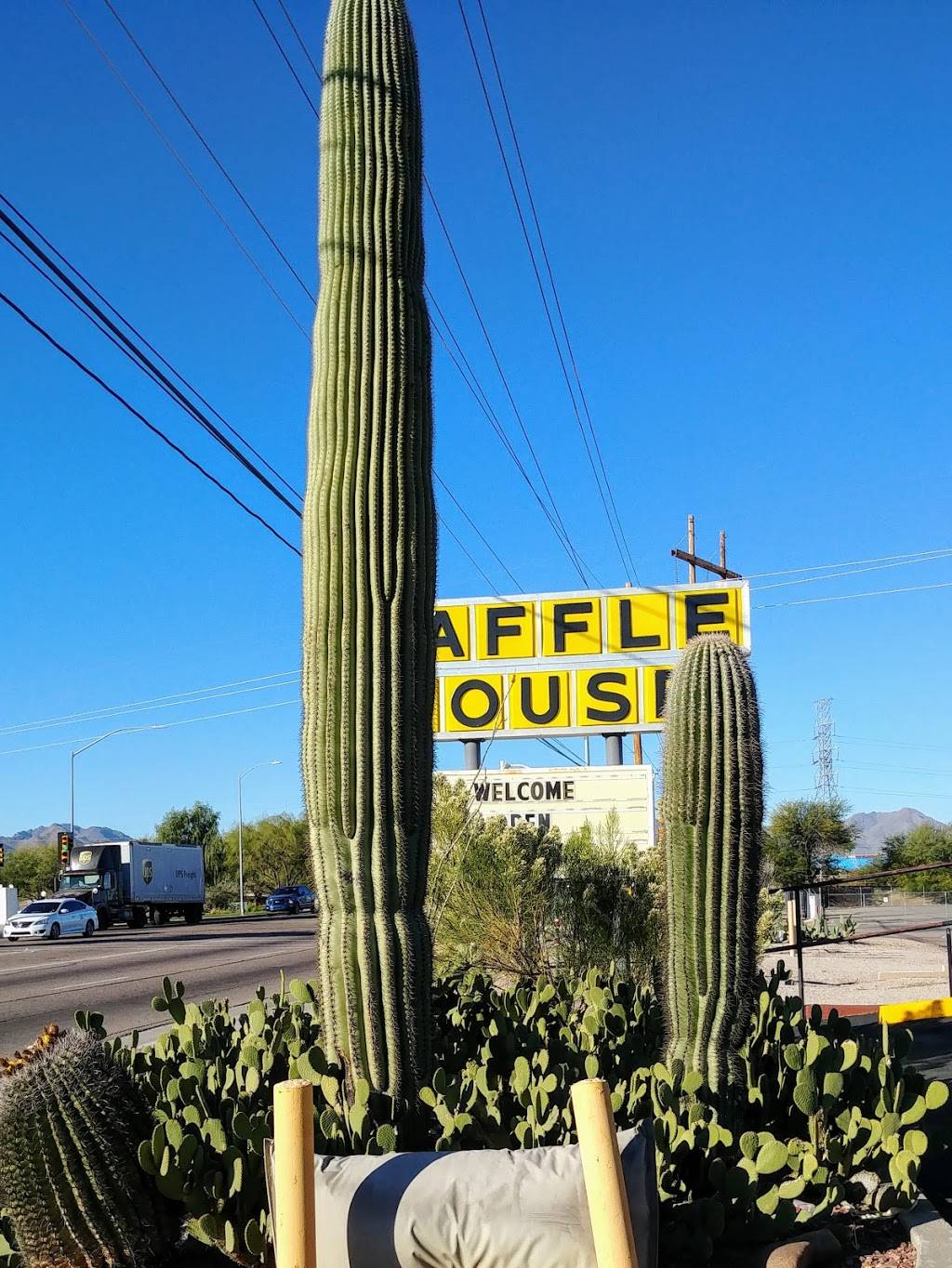 Waffle House | restaurant | 1380 W Grant Rd, Tucson, AZ 85745, USA | 5206234406 OR +1 520-623-4406