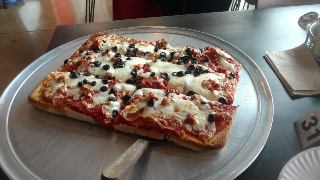 Anthonys Pizza & Pasta | restaurant | 1333 Interquest Pkwy, Colorado Springs, CO 80921, USA | 7193751987 OR +1 719-375-1987