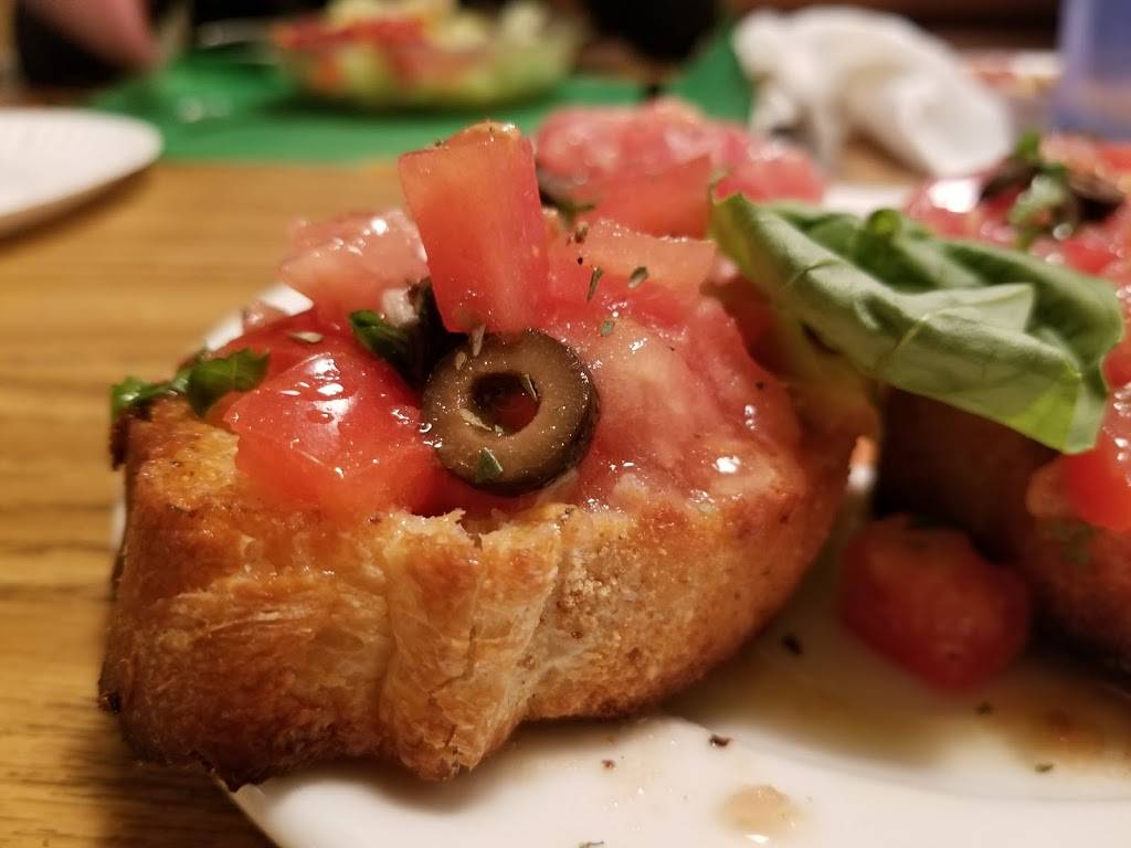 Bella Luna Pizza | restaurant | 361 Liberty St, Meriden, CT 06450, USA | 2032381380 OR +1 203-238-1380