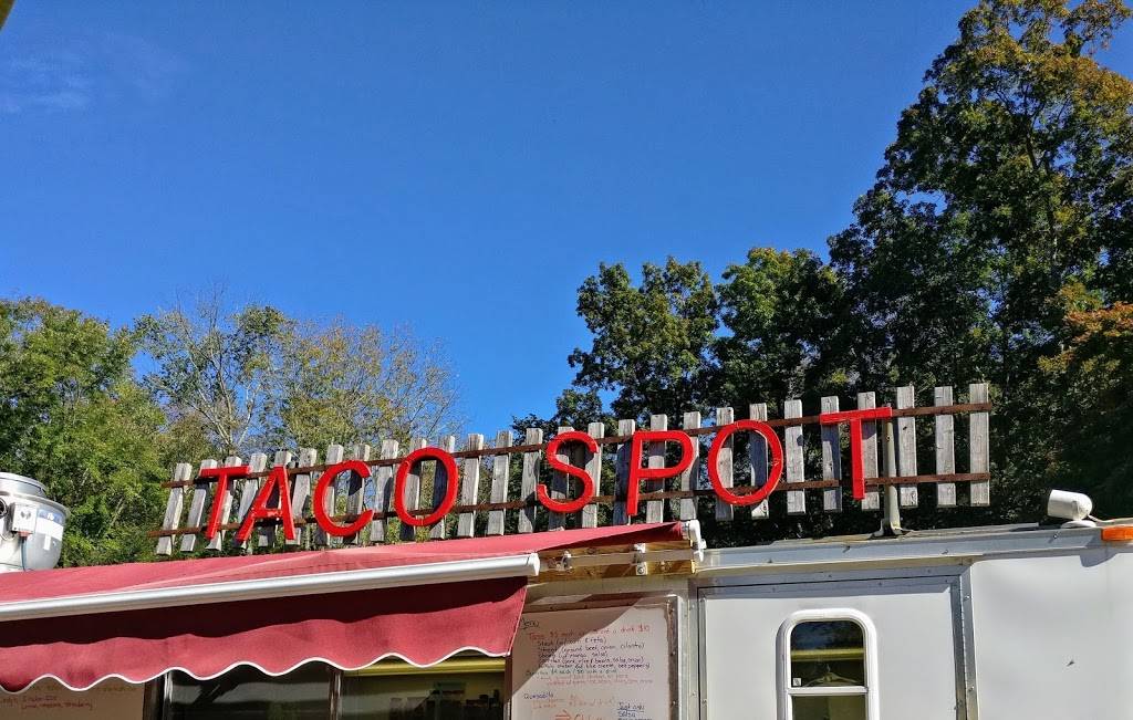 Taco Spot on 6 | restaurant | 664 Mid-Cape Hwy, Andover, CT 06232, USA | 8609858622 OR +1 860-985-8622