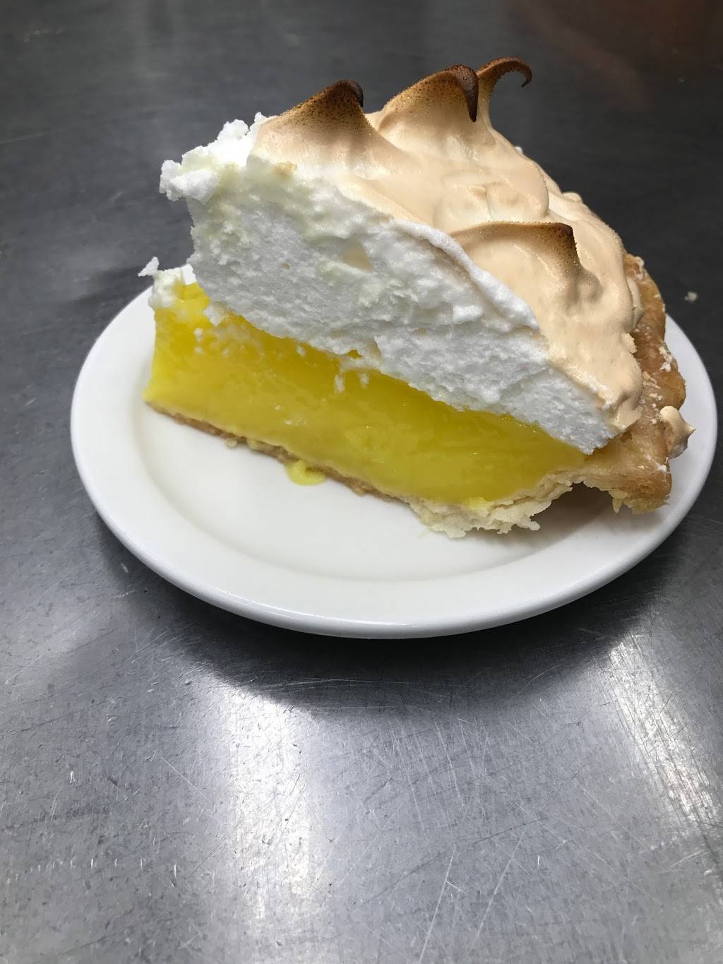 Bucks Country Cookin | restaurant | 105 Plaza Dr, West Branch, MI 48661, USA | 9893451818 OR +1 989-345-1818