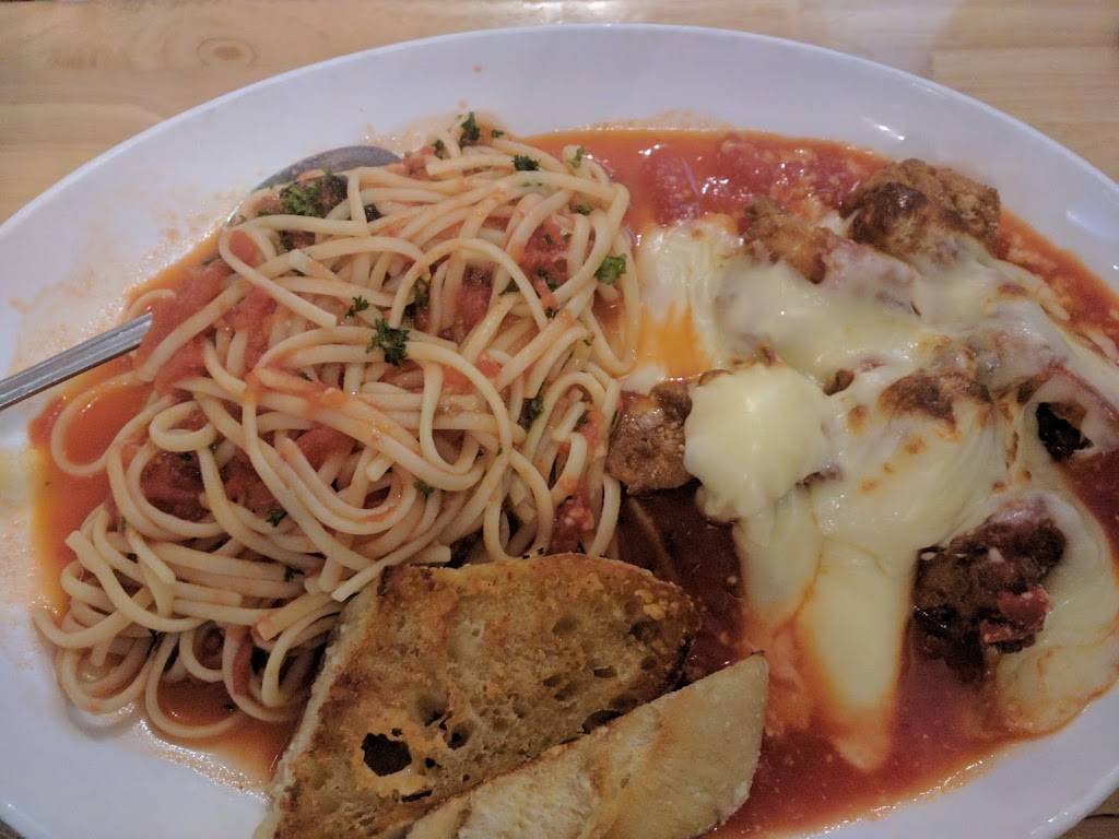 Fat Tuna Grill & Oyster House | restaurant | 1433 Richmond Rd, Williamsburg, VA 23185, USA | 7579032811 OR +1 757-903-2811