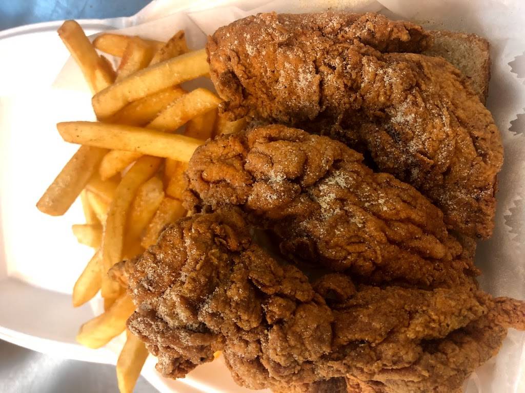 Hooks Fish & Chicken Plus | restaurant | 9844 East 21st St, Indianapolis, IN 46229, USA | 3179696646 OR +1 317-969-6646