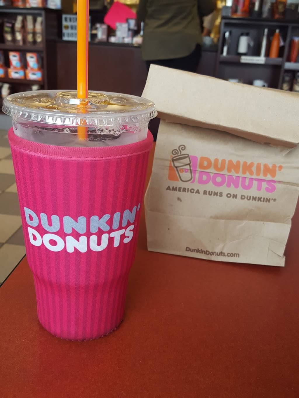 Dunkin | bakery | 281 Bedford St, Whitman, MA 02382, USA | 7814473515 OR +1 781-447-3515
