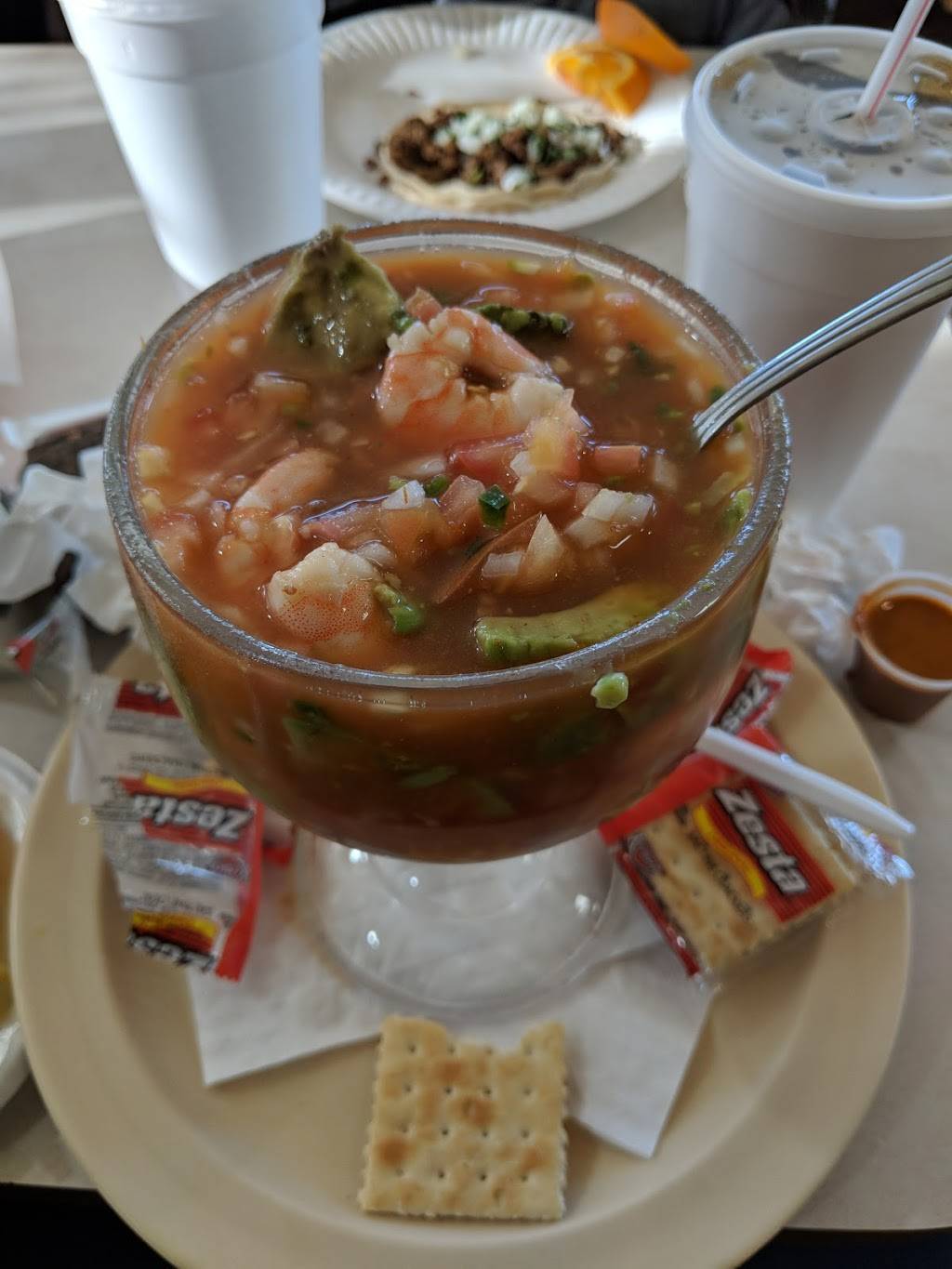 Taqueria El Amigo | restaurant | 1936 W 17th St, Santa Ana, CA 92706, USA | 7145475667 OR +1 714-547-5667