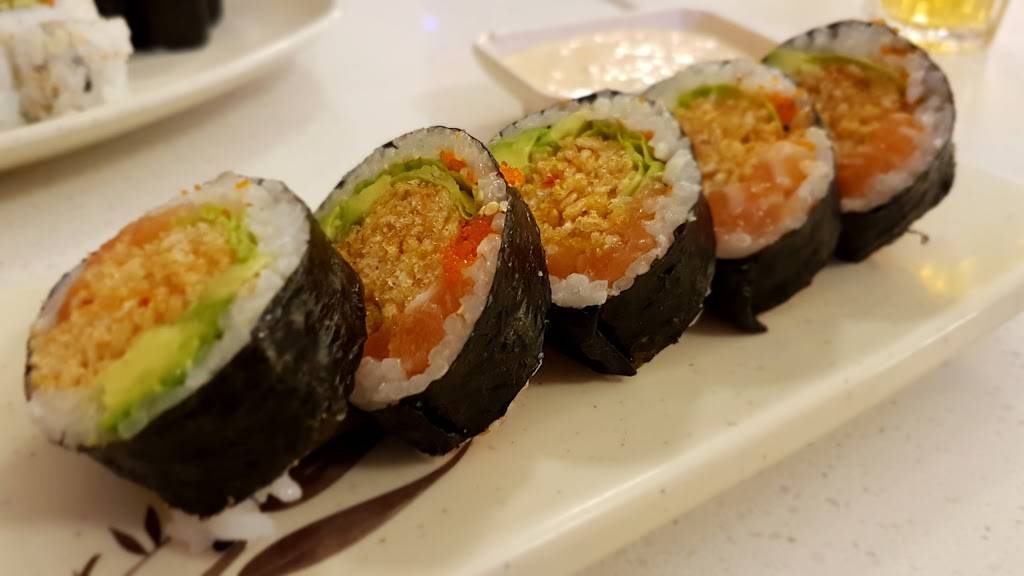 Ronda Sushi | restaurant | 7066 Rue Sherbrooke E, Montréal, QC H1N 1E6, Canada | 5142539991 OR +1 514-253-9991