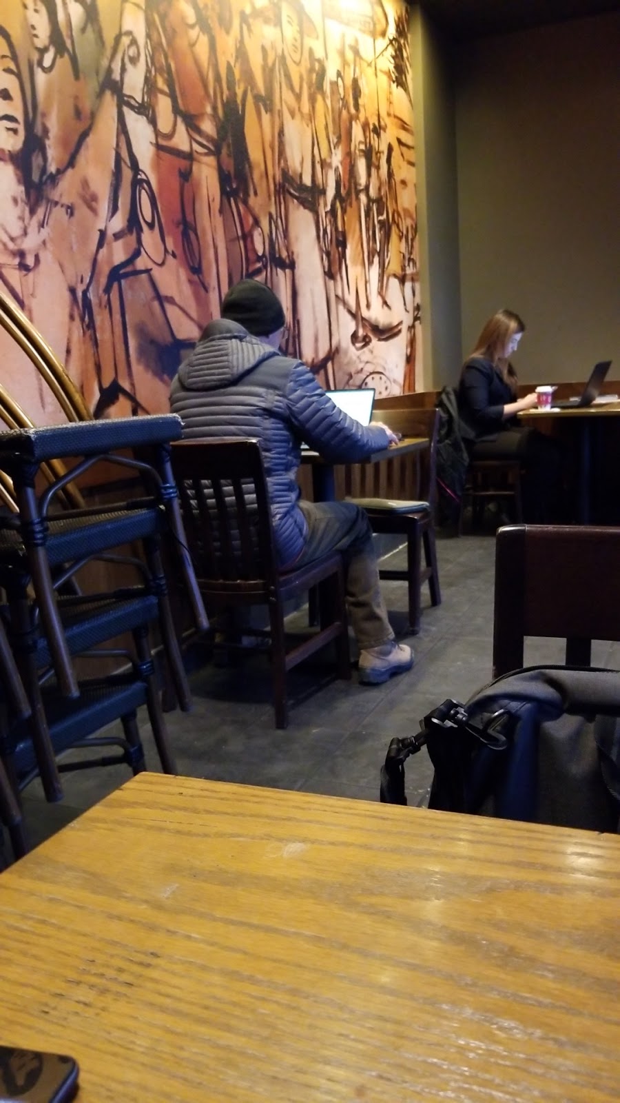 Starbucks | cafe | 10430 W Cheyenne Ave, Las Vegas, NV 89129, USA | 7022568954 OR +1 702-256-8954