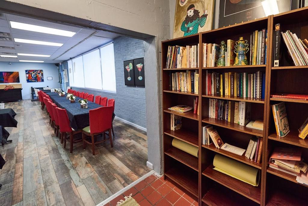 Pink Salt Restaurant | meal takeaway | 6082 St Augustine Rd, Jacksonville, FL 32217, USA | 9045134548 OR +1 904-513-4548