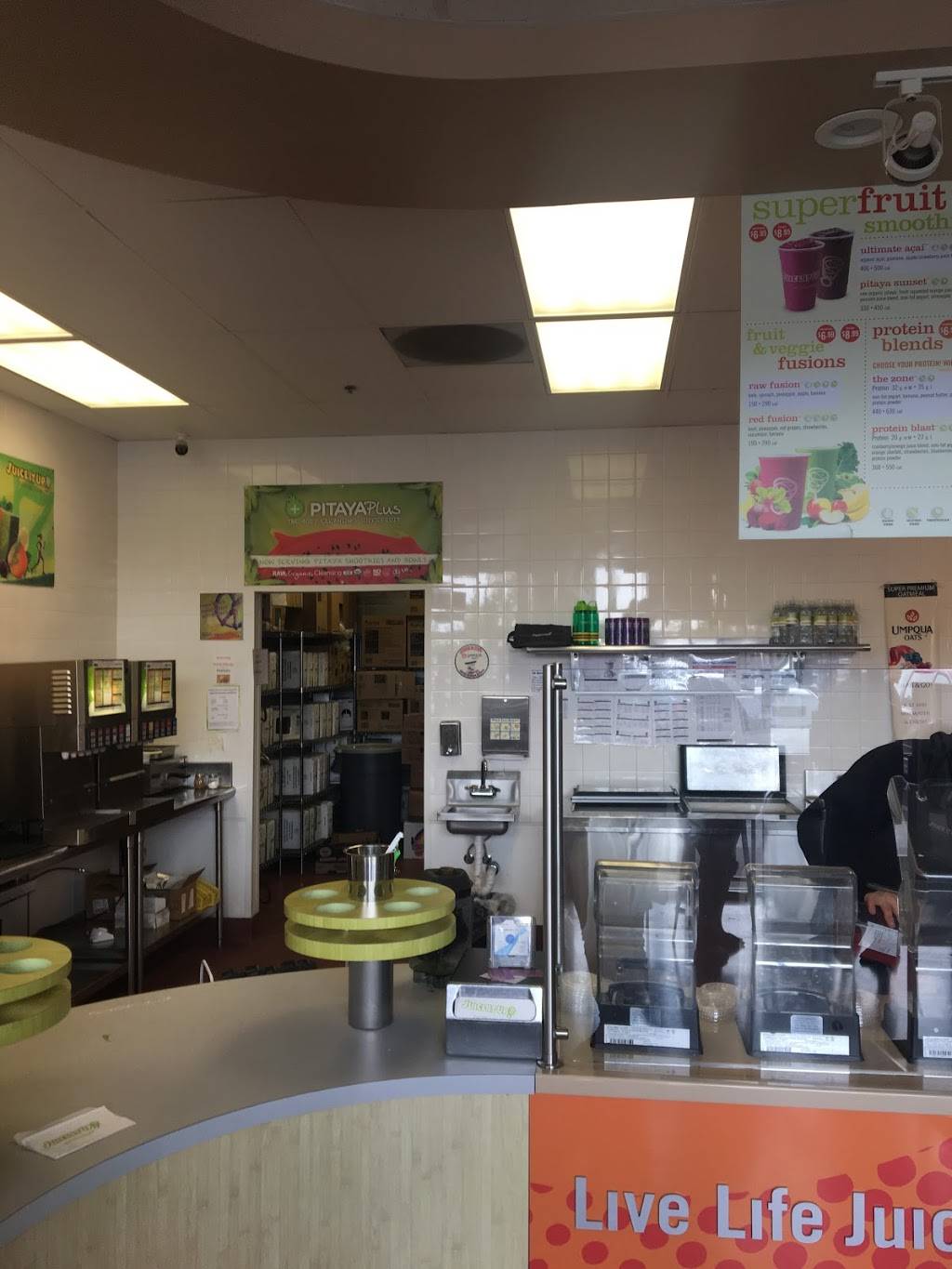 Juice It Up! | restaurant | 1275 Alabama St, Redlands, CA 92374, USA | 9093358400 OR +1 909-335-8400