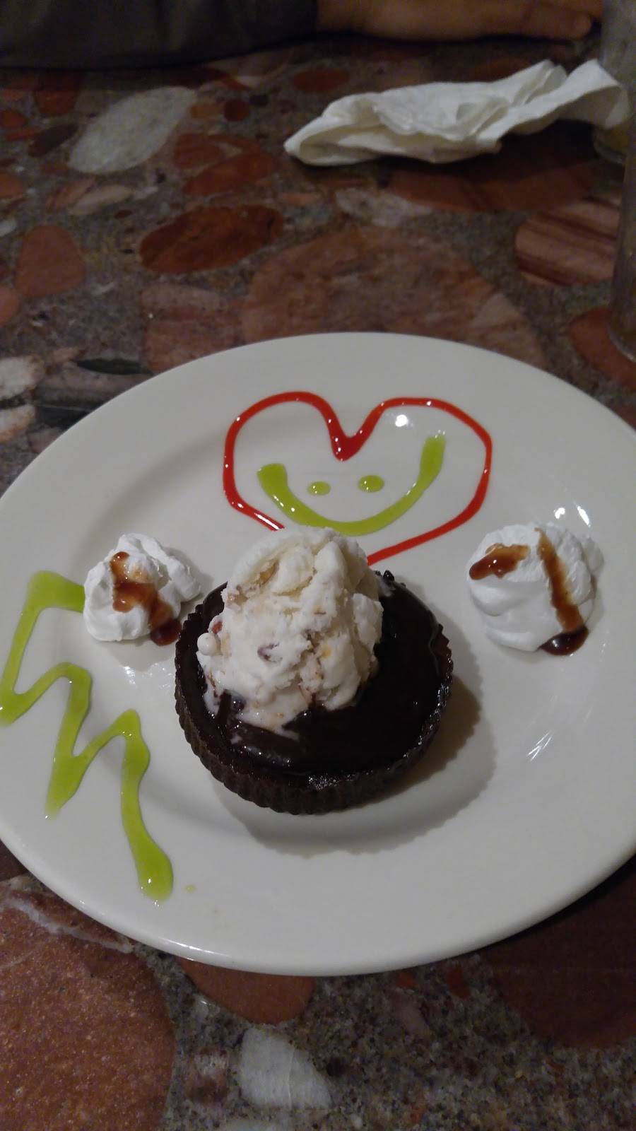 King Fish Grill | restaurant | 2124 Edgewater Dr, Orlando, FL 32804, USA | 4073677991 OR +1 407-367-7991