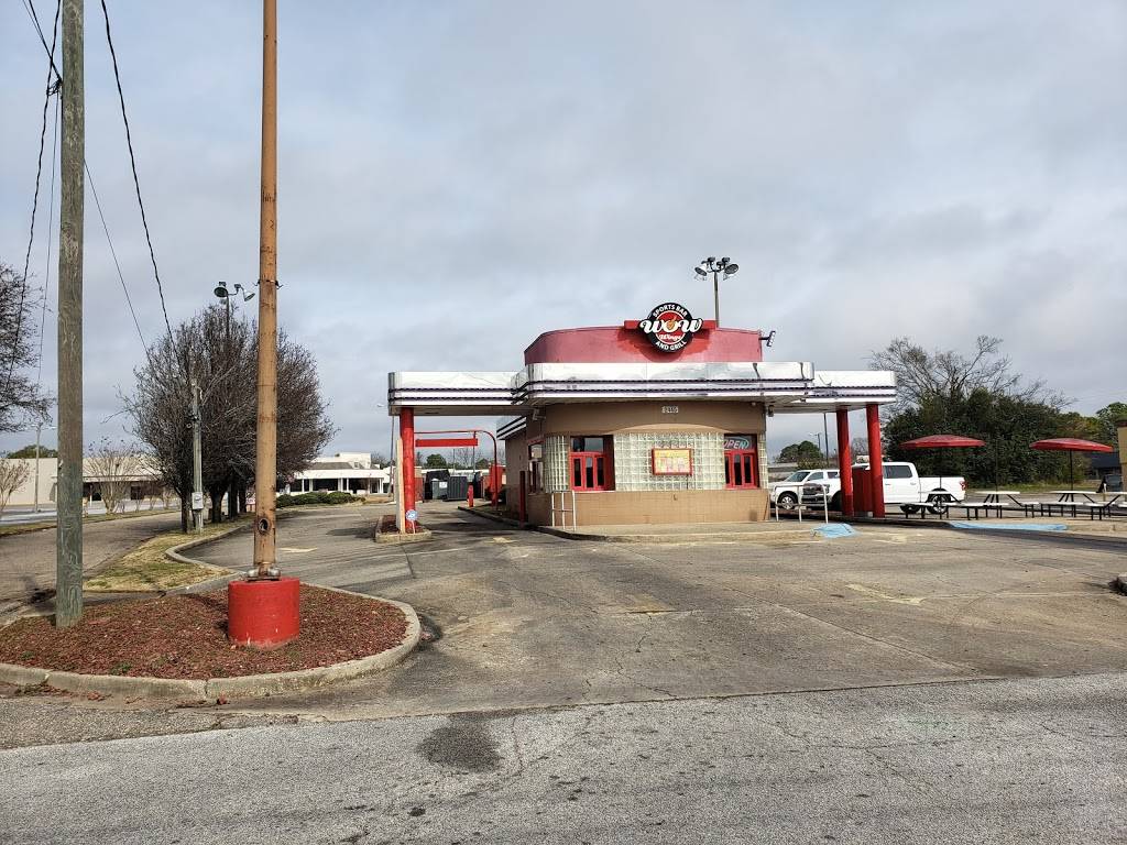 Wow wings -South Blvd | restaurant | 2445 E South Blvd, Montgomery, AL 36116, USA | 3343560695 OR +1 334-356-0695