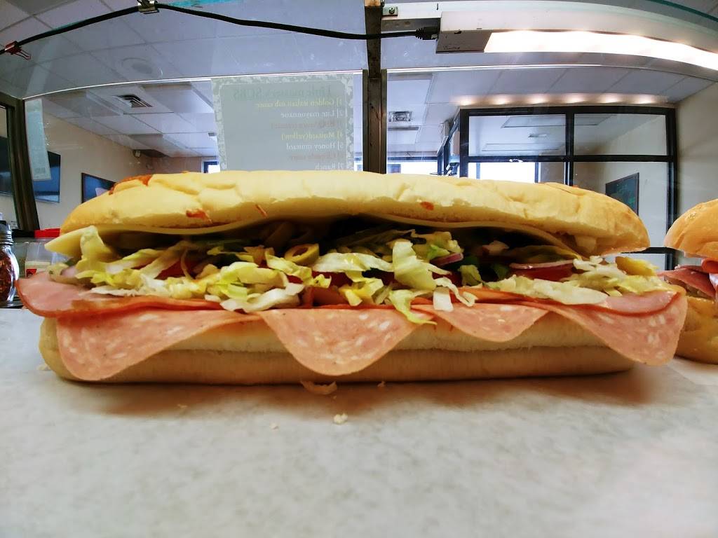 Little Masters Submarine | restaurant | 65 Ontario St, Trenton, ON K8V 2G8, Canada | 6133942933 OR +1 613-394-2933