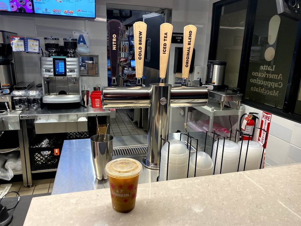 Dunkin | bakery | 409 Washington St, San Diego, CA 92103, USA | 6194394432 OR +1 619-439-4432