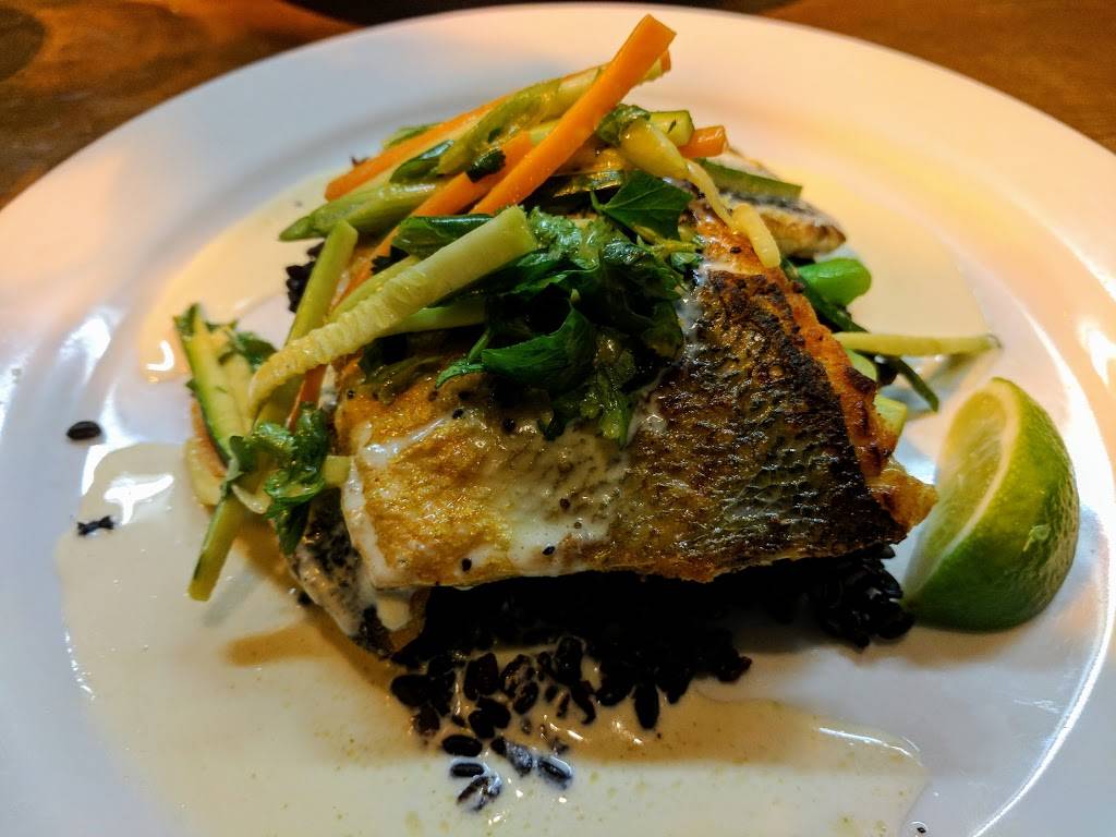 Zookers Restaurant | restaurant | 5404 Carpinteria Ave, Carpinteria, CA 93013, USA | 8056848893 OR +1 805-684-8893