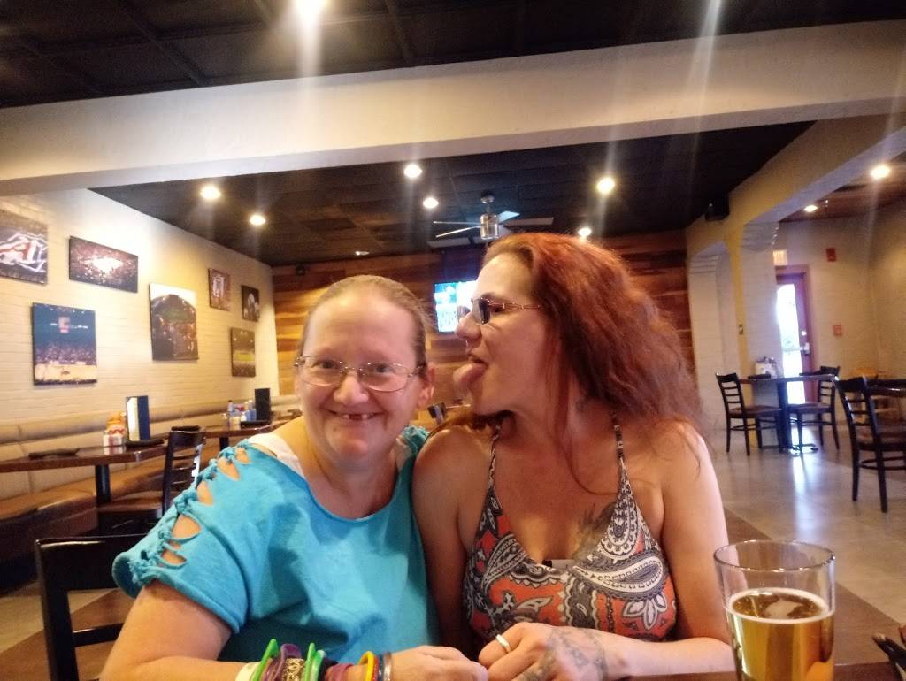 Finnegans | restaurant | 7051 S Tucson Blvd, Tucson, AZ 85756, USA | 5202250800 OR +1 520-225-0800