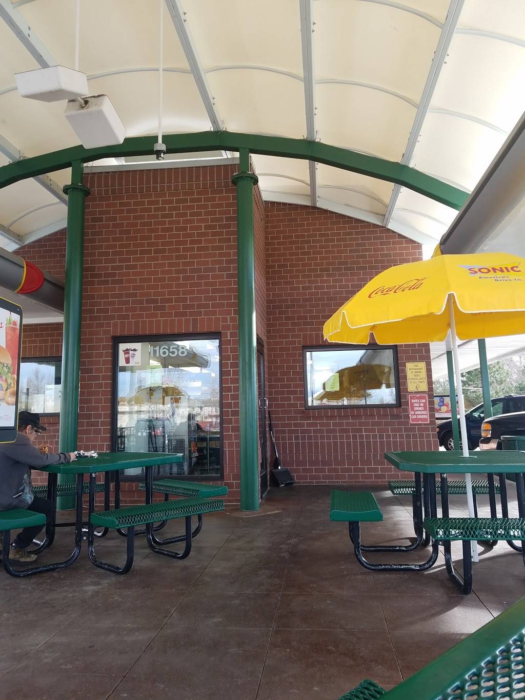 Sonic Drive-In | restaurant | 11658 E Colfax Ave, Aurora, CO 80010, USA | 3033643295 OR +1 303-364-3295