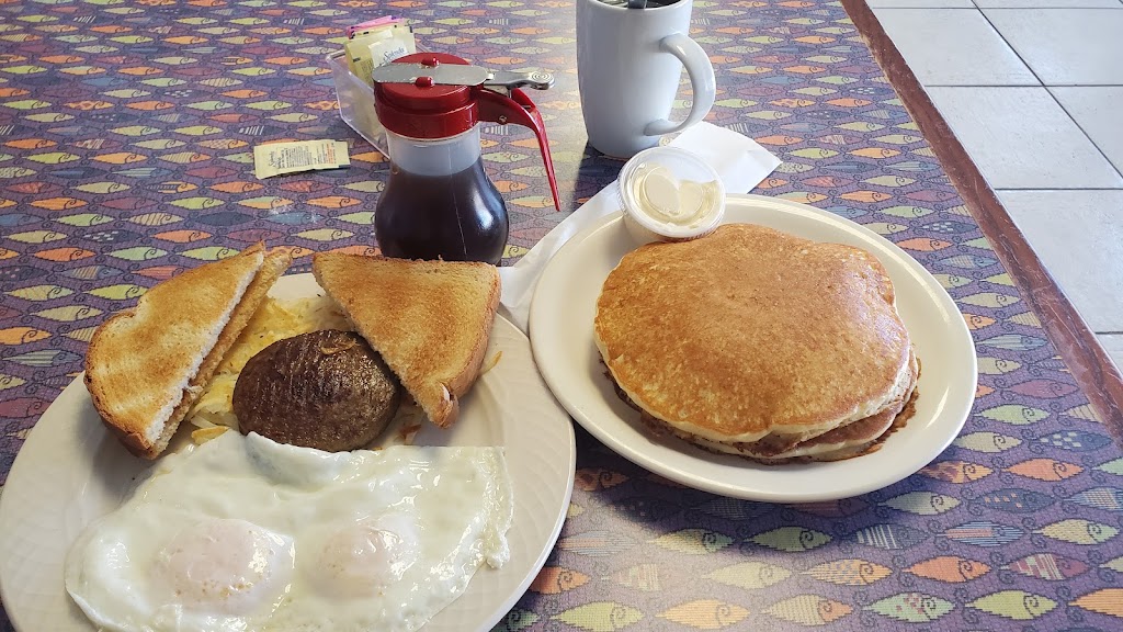 R & R Restaurant | restaurant | 210 E Hamilton St, Stamford, TX 79553, USA | 3257738021 OR +1 325-773-8021