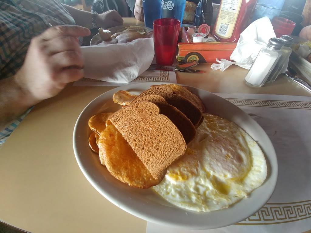 Free-Way Restaurant | restaurant | 2665 Navarre Ave, Oregon, OH 43616, USA | 4196919038 OR +1 419-691-9038