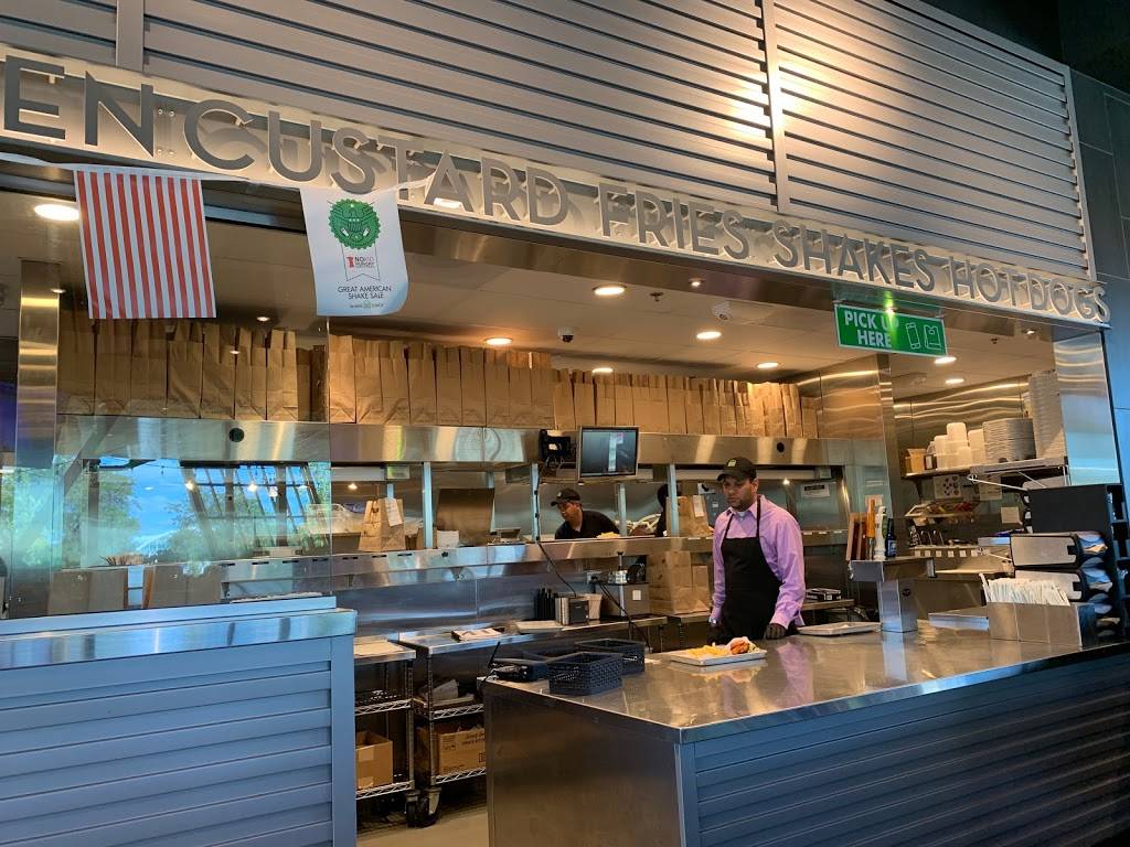 Shake Shack | restaurant | 6603 France Ave S, Edina, MN 55435, USA | 6123891151 OR +1 612-389-1151