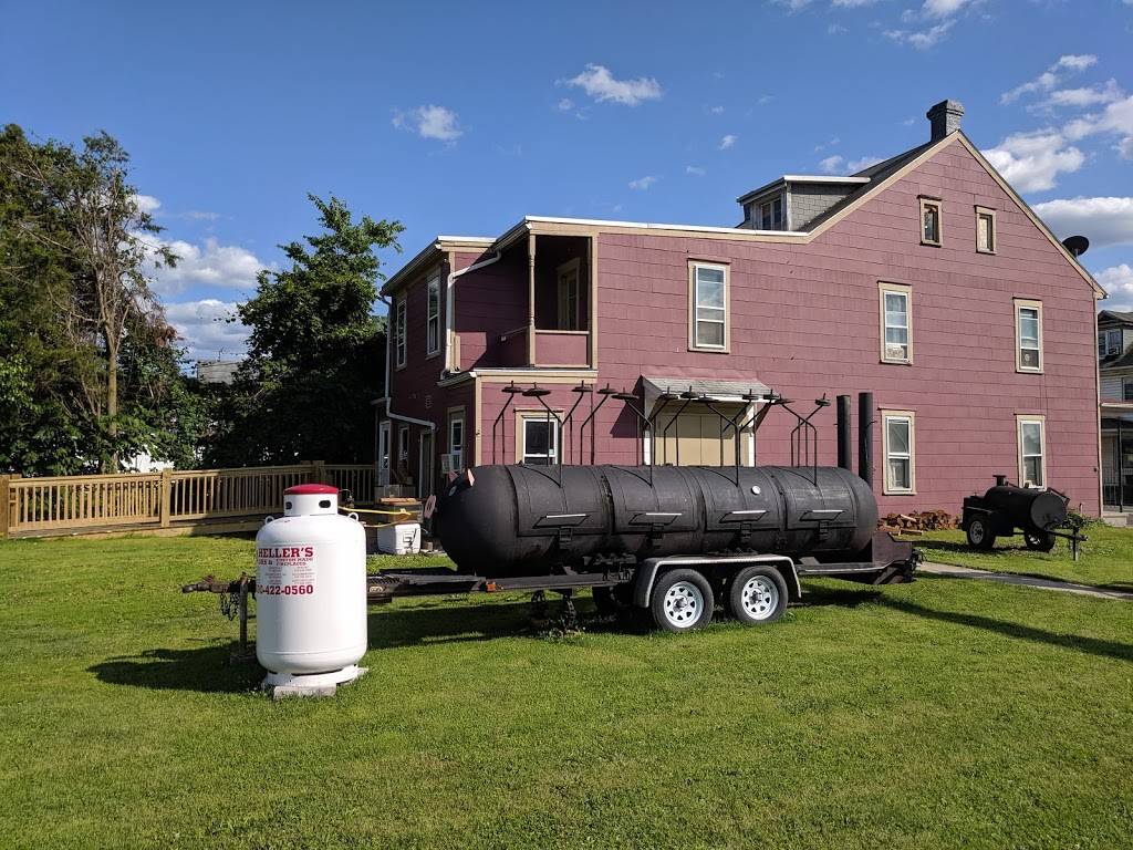 Dannys BBQ | restaurant | 305 S Main St, Lewistown, PA 17044, USA | 7172421122 OR +1 717-242-1122