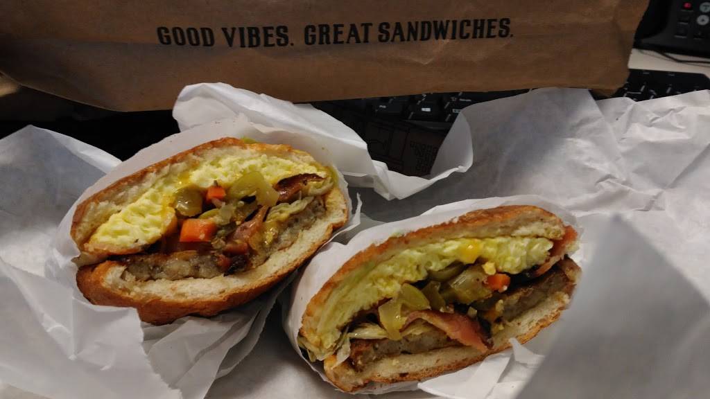 Potbelly Sandwich Shop | restaurant | 540 Throckmorton St, Fort Worth, TX 76102, USA | 8178703600 OR +1 817-870-3600