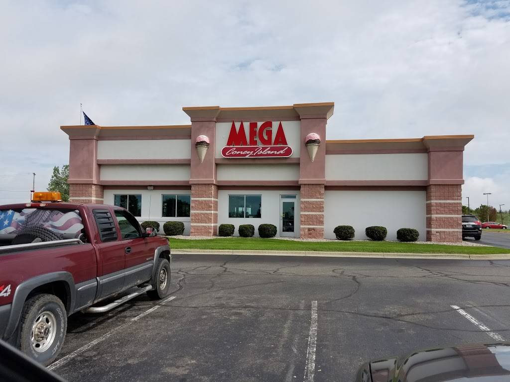 Mega Coney Island | restaurant | 3251 Owen Rd, Fenton, MI 48430, USA | 8107502234 OR +1 810-750-2234