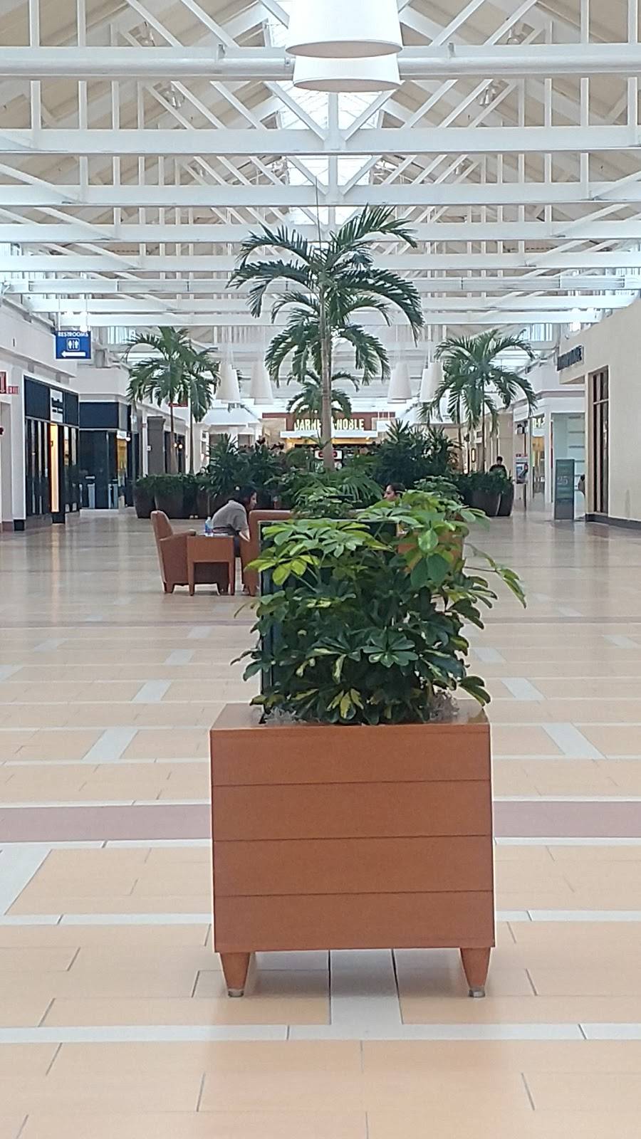 MarketFair | shopping mall | 3535 US-1, Princeton, NJ 08540, USA | 6094527777 OR +1 609-452-7777