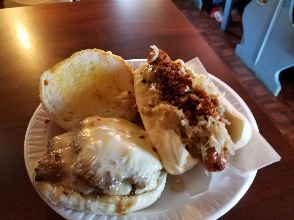 Rawleys Drive-In | restaurant | 5720, 1886 Post Rd, Fairfield, CT 06824, USA | 2032599023 OR +1 203-259-9023