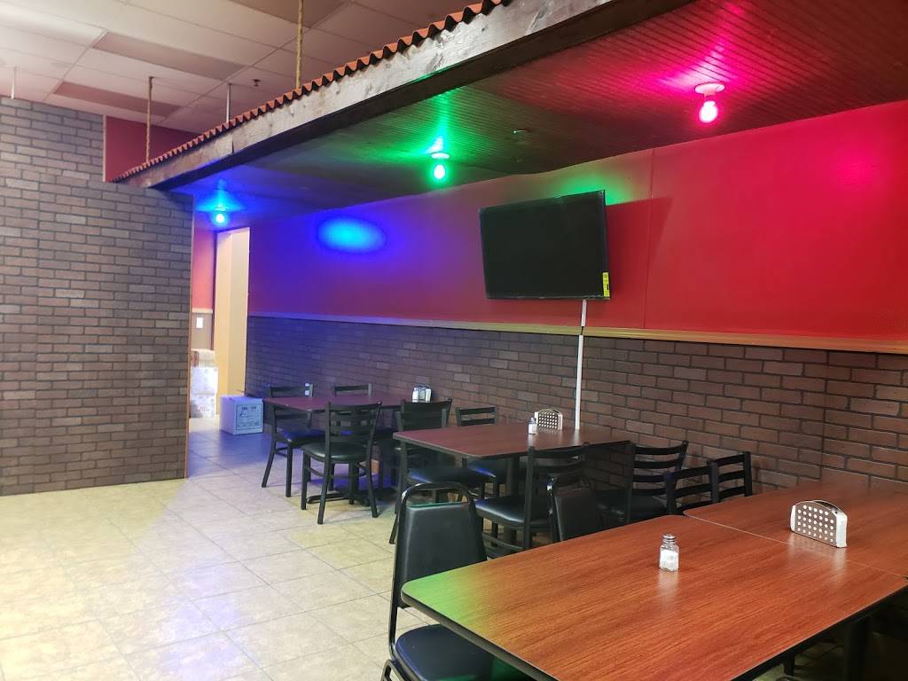 La Perla Market | restaurant | 707 2nd St S, Waite Park, MN 56387, USA | 3202031284 OR +1 320-203-1284