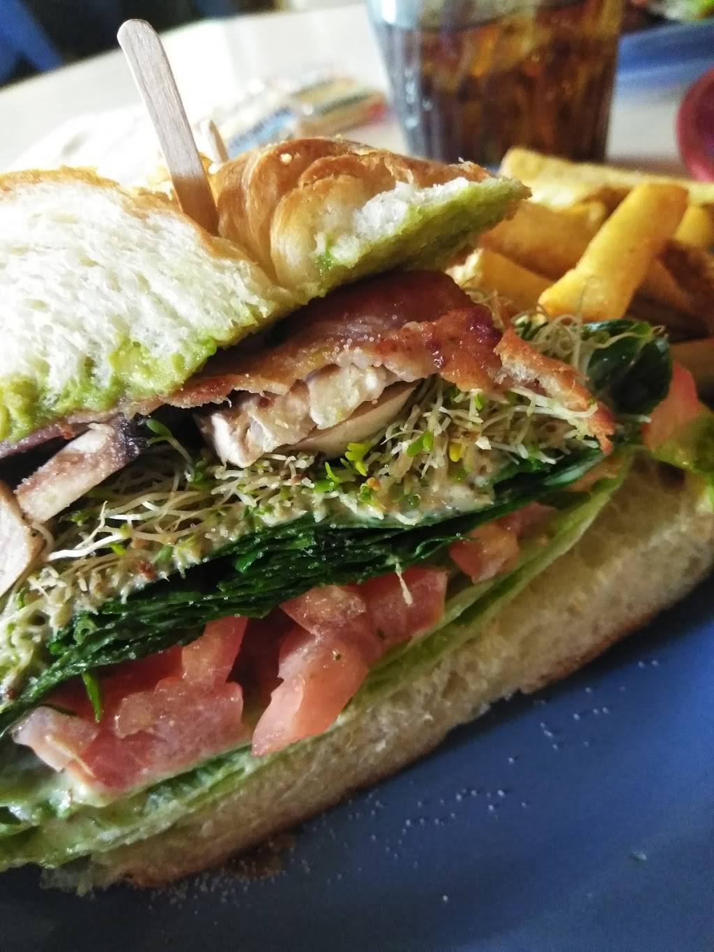 Velvet Grill & Creamery | restaurant | 1421 S Ham Ln, Lodi, CA 95242, USA | 2093698231 OR +1 209-369-8231