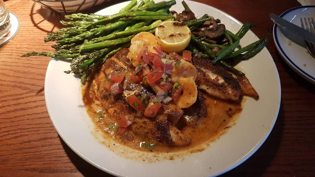 Red Lobster | restaurant | 3845 S Gilbert Rd, Gilbert, AZ 85297, USA | 4807267199 OR +1 480-726-7199