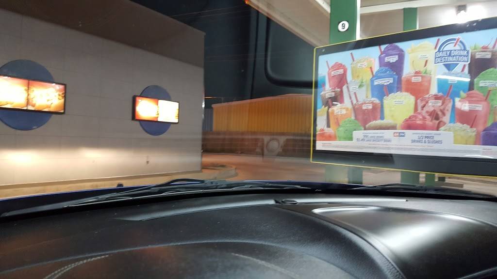 Sonic Drive-In | restaurant | 4216 NW 39th St, Oklahoma City, OK 73112, USA | 4059470700 OR +1 405-947-0700