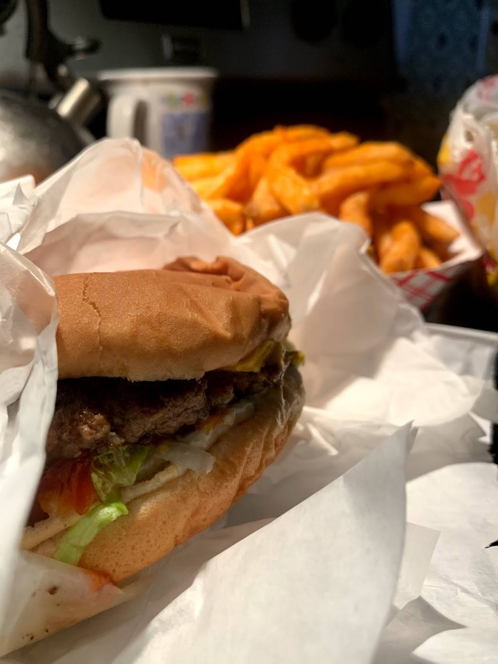 Tiger Inn | restaurant | 704 N Main St, Loreauville, LA 70552, USA | 3372298301 OR +1 337-229-8301