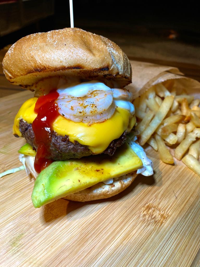 Baby Shark Food Truck | restaurant | 12005 SW 129th Ct, Miami, FL 33186, USA | 3053593636 OR +1 305-359-3636