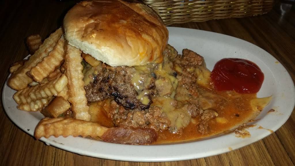 C Ss | restaurant | 1359 N West St, Jackson, MS 39202, USA | 6019699482 OR +1 601-969-9482